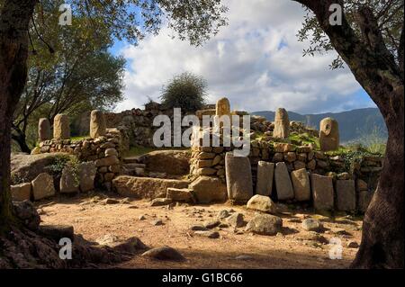 Frankreich, Corse du Sud, prähistorische Fundstätte von Filitosa, Menhire Statuen rund um das oppidum Stockfoto