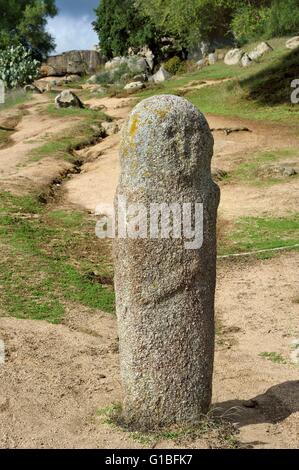 Frankreich, Corse du Sud, prähistorische Fundstätte von Filitosa, Menhir Statue von bewaffneten Zeichen Stockfoto