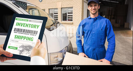 Zusammengesetztes Bild des Mannes mit TabletPC Stockfoto