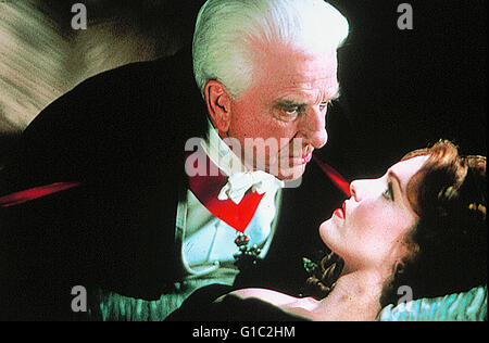 Dracula - Tot Aber Glücklich / Leslie Nielsen, Stockfoto