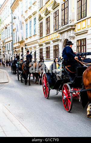 Fiaker in Wien, Österreich; Fiaker in Wien, Österreich Stockfoto