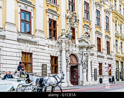 Wien, Fiaker vor Palais Kinsky; Wien, Fiaker Vor Dem Palais Kinsky Stockfoto