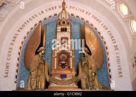 Ars-Sur-Fromans. Heiligtum-Schrein von Jean-Marie Vianney (der Heilung von Ars).  Kapelle des Herzens.  Frankreich. Stockfoto