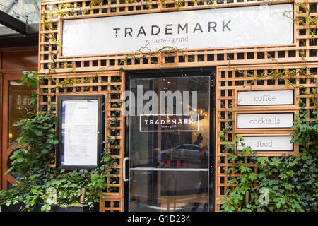 Eingetragenes Warenzeichen Sie Geschmack + Grind, NYC Stockfoto