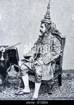 König Chulalongkorn Rama V (1853 – 1910) fünften Herrscher von Siam (Thailand) bzw. Chulalongkorn auf seinem Thron gekrönt (zweite Krönung nach erreichen seiner Mehrheit) Stockfoto