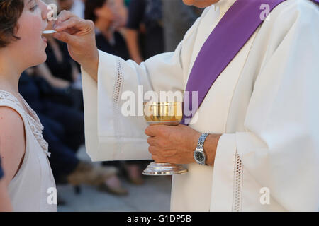 Heilige Kommunion. Depressa. Italien. Stockfoto