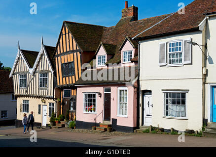 Das schiefe Haus im Dorf Lavenham, Suffolk, England UK Stockfoto