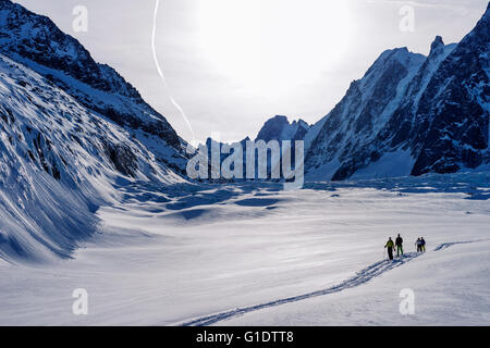 Europa, Frankreich, Haute Savoie, Rhône-Alpen, Chamonix, Skitouren am Gletscher de Argentiere Stockfoto