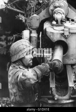 Deutsche Waffen SS der 12. SS Panzer Division in Normandie 1944 Stockfoto