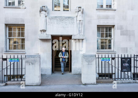 Royal Academy of Dramatic Art (RADA) an der Gower Street, Bloomsbury London England UK Stockfoto