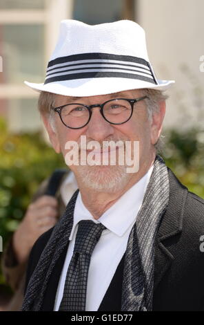 Cannes, Frankreich. 11. Mai 2016. CANNES, Frankreich - 14. Mai: Steven Spielberg besucht "The BFG (Le Bon Gros Geant - Le BGG)" Fototermin während der 69. Annual Cannes Film Festival im 14. Mai 2016 in Cannes, Frankreich © Friedrich Injimbert/ZUMA Draht/Alamy Live News Stockfoto