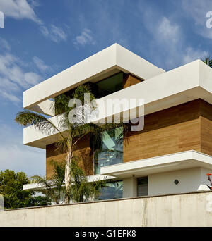 White House, l ' Ametlla. Teilansicht des modernen Haus von außen. Stockfoto