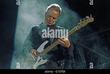 Der britischen Musiker, Sänger Und Schauspieler Sting Konzert, 1990er Jahre. Britischer Musiker, Sänger und Schauspieler Sting Konzert, der 1990er Jahre. Stockfoto