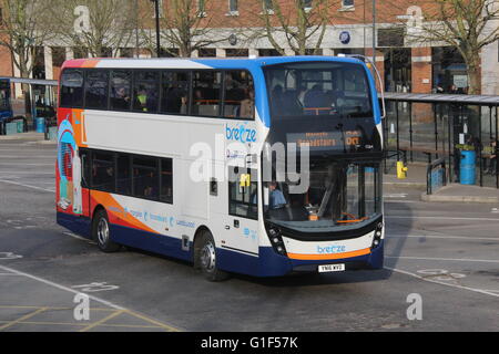 Eine neue Stagecoach Süd Osten Scania N250UD mit Alexander Dennis Enviro400 MMC-Körpers in Canterbury. Stockfoto