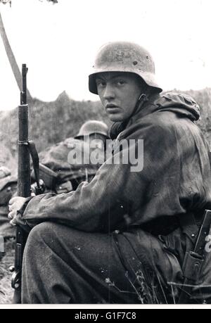 Soldat der Wehrmacht an der Ostfront 1944 Stockfoto