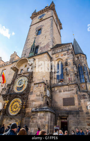Mittelalterliche astronomische Uhr am Rathaus Orloj in Prag, Tschechische Republik Stockfoto