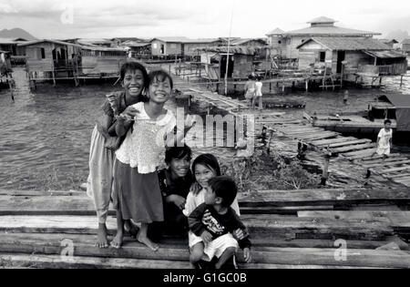 Bajao Kinder in Kampung Sri Kanangan Semporna Sabah Ost malaysia Stockfoto