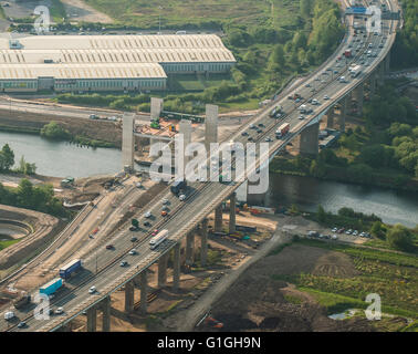 Foto von Barton Hubbrücke vor den schwerwiegenden strukturellen Fehler Stockfoto