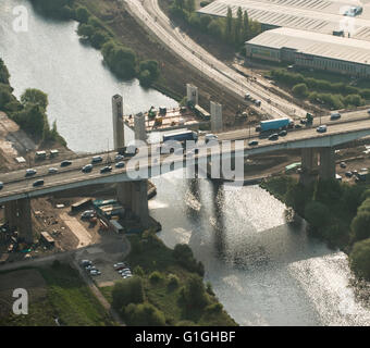 Foto von Barton Hubbrücke vor den schwerwiegenden strukturellen Fehler Stockfoto