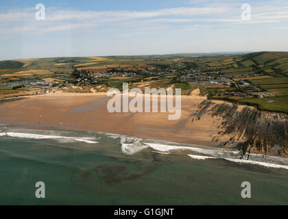 Luftaufnahmen von Norddevon Hubschrauber Croyde Bay Down Ende Croyde Dorf entnommen Stockfoto