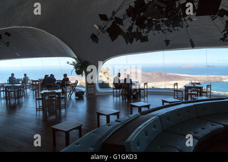 Cafe in Mirador del Rio, entworfen von Cesar Manrique, Lanzarote, Kanarische Inseln, Spanien Stockfoto