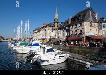 Saint Etienne Quay in Vieux Bassin, Honfleur, Normandie, Frankreich, Europa Stockfoto