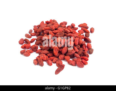 Bio Goji Beeren Heap isoliert Stockfoto