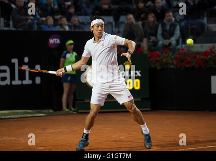 Kei Nishikori spielen Novak Djokovic im Halbfinale Finale in Rom Tennis Nationalspieler auf dem Foro Italico, Rom, Italien Stockfoto