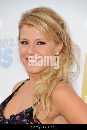 Jodie Sweetin im Ankunftsbereich für KIIS FM Wango Tango, StubHub Center, Carson, Kalifornien 14. Mai 2016. Foto von: Elizabeth Goodenough/Everett Collection Stockfoto