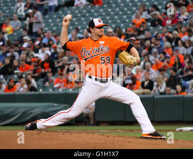 Baltimore, MD, USA. 14. Mai 2016. Baltimore Orioles ab Krug Mike Wright (59) die Detroit Tigers Vs Baltimore Orioles Spiel at Camden Yards in Baltimore, Maryland. Orioles schlagen die Tiger 9-3. Jen Hadsell/CSM/Alamy Live-Nachrichten Stockfoto