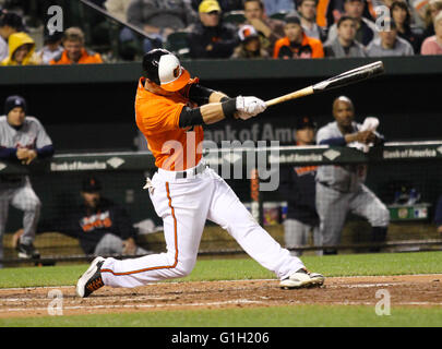 Baltimore, MD, USA. 14. Mai 2016. Baltimore Orioles linker Feldspieler Joey Rickard (23) at bat bei den Detroit Tigers Vs Baltimore Orioles Spiel at Camden Yards in Baltimore, Maryland. Orioles schlagen die Tiger 9-3. Jen Hadsell/CSM/Alamy Live-Nachrichten Stockfoto