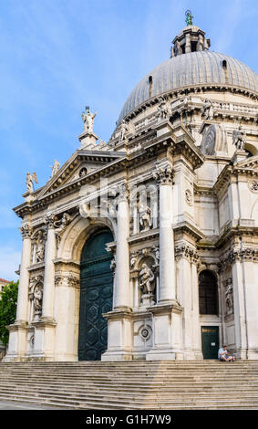 Die Basilika Santa Maria della Salute an der Punta della Dogana, Dorsoduro, Venedig, Veneto, Italien Stockfoto