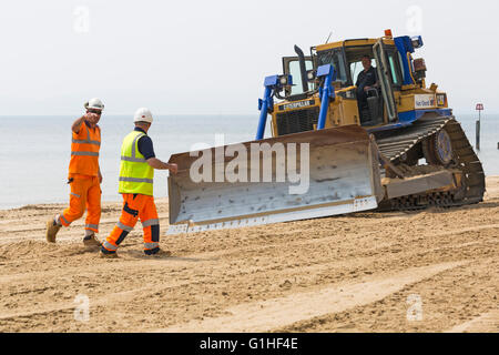 Beweglichen Sand am Strand von Bournemouth nach Erdrutsch im April Stockfoto