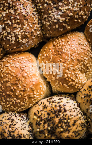 Gesund Bäckerei Brötchen und Brötchen, Vollkorn Essen Stockfoto