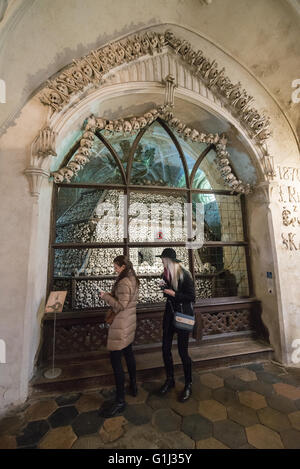 Innen Ansicht der Friedhof Kirche, Kutna Hora, Tschechien, EU, Europa Stockfoto