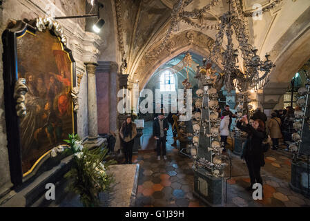 Innen Ansicht der Friedhof Kirche, Kutna Hora, Tschechien, EU, Europa Stockfoto