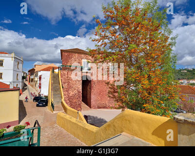 Portugal, Algarve: Altstadt Eingang Porta da Vila in Silves Stockfoto