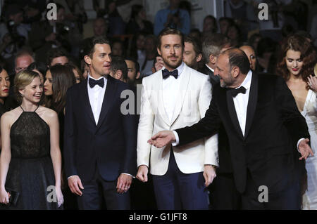 Angourie Rice, Matt Bomer, Ryan Gosling und Joel Silver Teilnahme an "The Nice Guys" premiere während der 69. Cannes Film-Festival am Palais des Festivals in Cannes am 15. Mai 2016 | Nutzung weltweit/Picture alliance Stockfoto