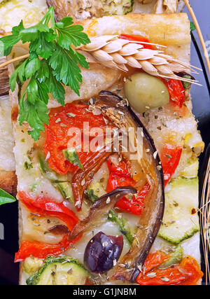 Stück vegetarische pizza Stockfoto