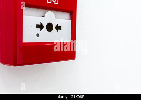 Feuer Alarm drücken hier Feld an Wand Stockfoto, Bild: 21039451 - Alamy