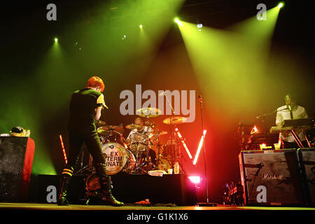 BARCELONA - MAR-5: My Chemical Romance (Band) führt auf Sant Jordi Club am 5. März 2011 in Barcelona, Spanien. Stockfoto