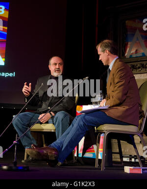 Nassim Nicholas Taleb spricht über seine meistverkaufte Buch und Konzept "Anti-zerbrechlich" bei 5 X15s bei Islingtons Union Chapel mit Stockfoto