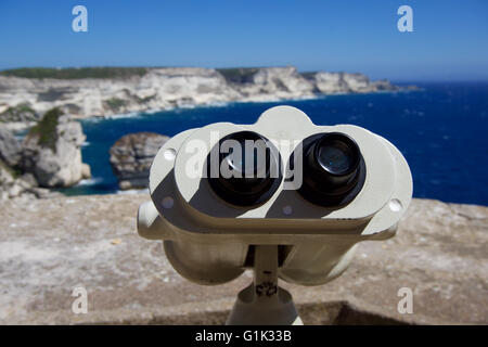 Münz-Fernglas im cliff Stockfoto