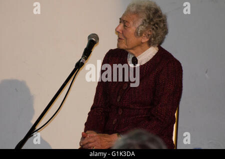 Judith Kerr und Rosie Boycott einer der co-Gründer 5 x 15 vereint fünf herausragende Persönlichkeiten über ihr Leben erzählen, Stockfoto