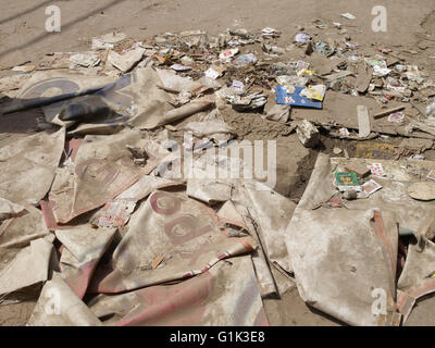 Bauschutt aus der Hand Abriss der Geschäfte im Bezirk Paharjani, Neu-Delhi vor 2010 Commonwealth Gamer Stockfoto