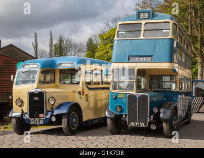 Albion Vakyrie GVT 630 West Yorkshie PSV Coach & Bradford City Transport 1947 410 AEC Regent HLW 159 Busse. Stockfoto