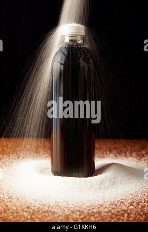 Schuss zur Veranschaulichung hohe Blutzuckerspiegel im Soda Stockfoto