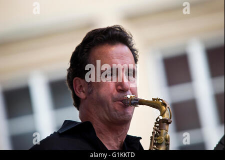 Jeff Lorber Fusion Gruppe auf dem Altstädter Ring in Warschau, Polen, Warschau, Jazz Na Starowce Serie. Stockfoto