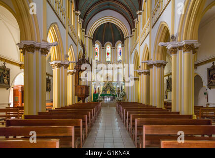 Die Iglesia San Francisco de Borja Kirchenraum in Santiago, Chile, Südamerika. Stockfoto