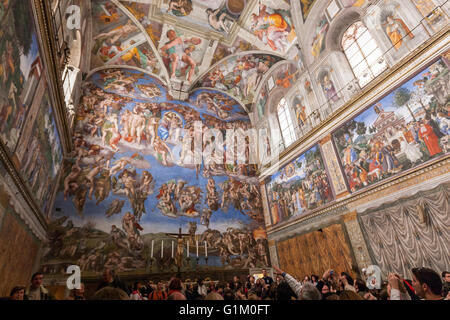 Von Michelangelo das jüngste Gericht, die Sixtinische Kapelle, Stockfoto